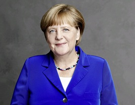 Angela Merkel kommt. (copyright: CDU/Laurence Chaperon )